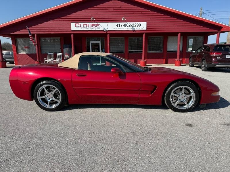 Chevrolet Corvette 2dr Convertible 2004