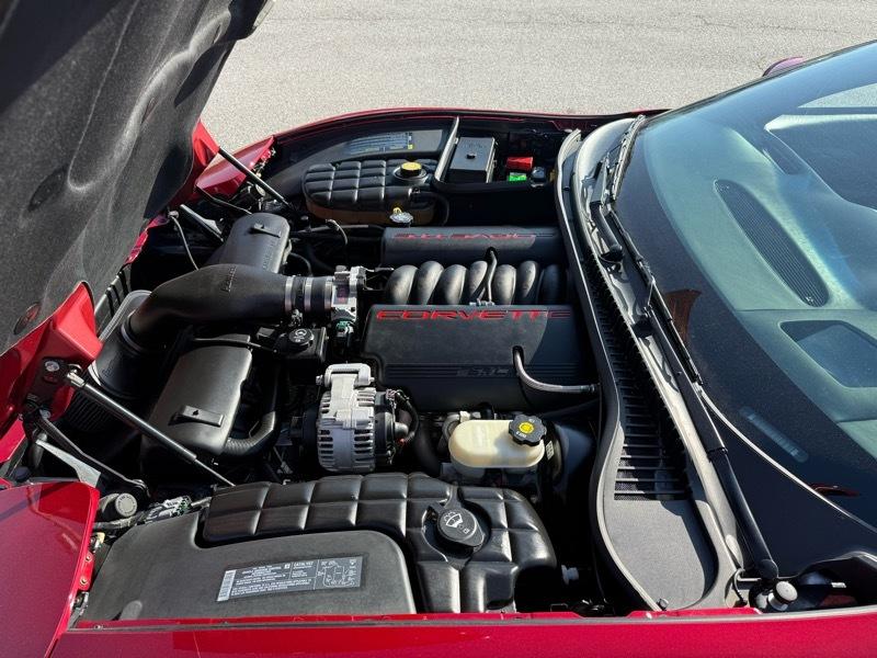 Chevrolet Corvette 2dr Convertible 2004