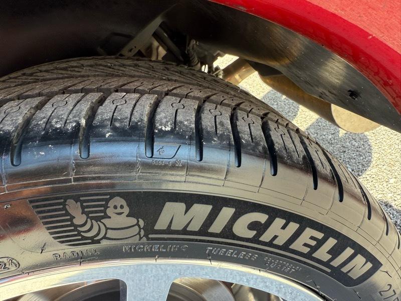 Chevrolet Corvette 2dr Convertible 2004