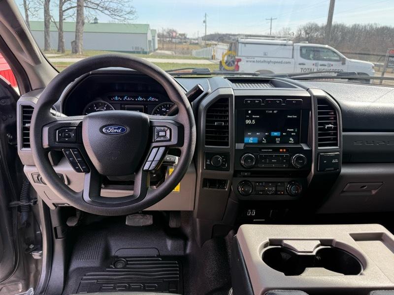 Ford Super Duty F-350 SRW XL 4WD Crew Cab 6.75' Box 2018