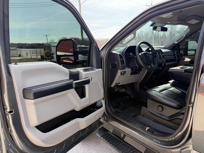 Ford Super Duty F-350 SRW XL 4WD Crew Cab 6.75' Box 2018