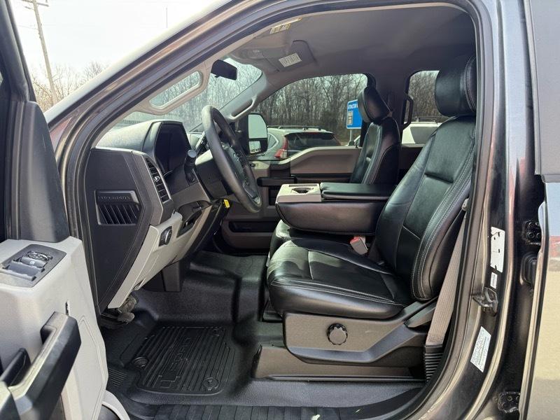 Ford Super Duty F-350 SRW XL 4WD Crew Cab 6.75' Box 2018