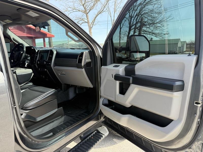 Ford Super Duty F-350 SRW XL 4WD Crew Cab 6.75' Box 2018