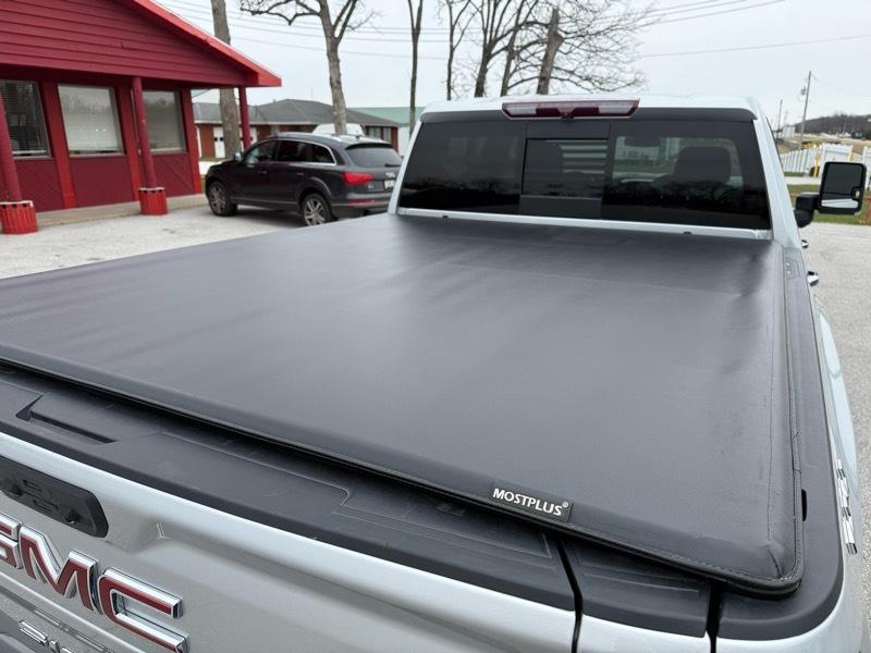 GMC Sierra 2500HD 4WD Crew Cab 159" SLT 2022