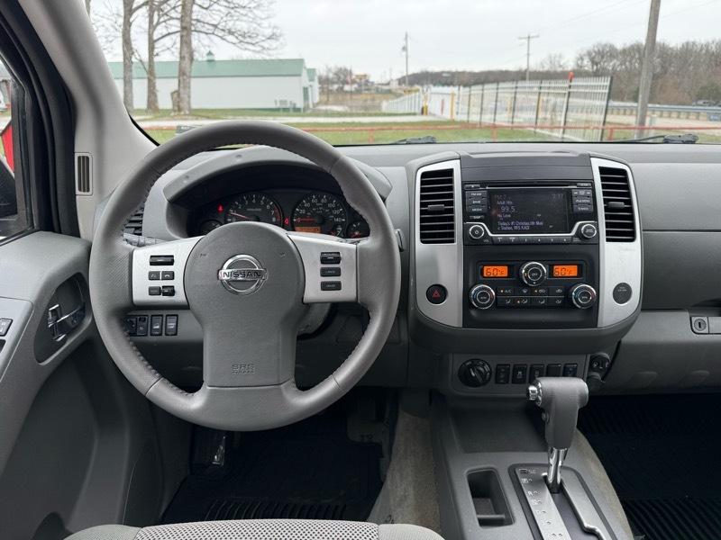 Nissan Frontier Crew Cab 4x4 SV V6 Auto 2018