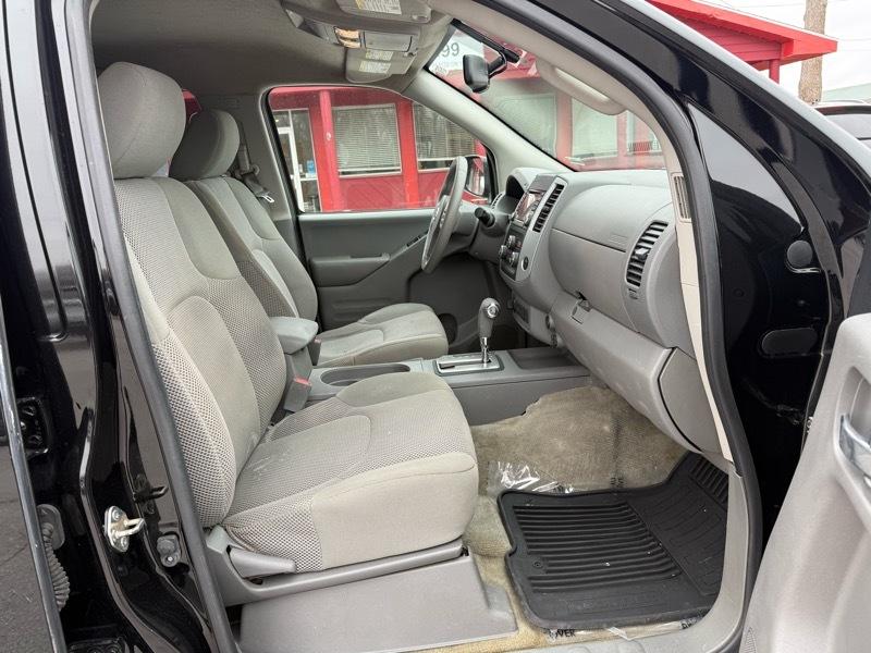 Nissan Frontier Crew Cab 4x4 SV V6 Auto 2018