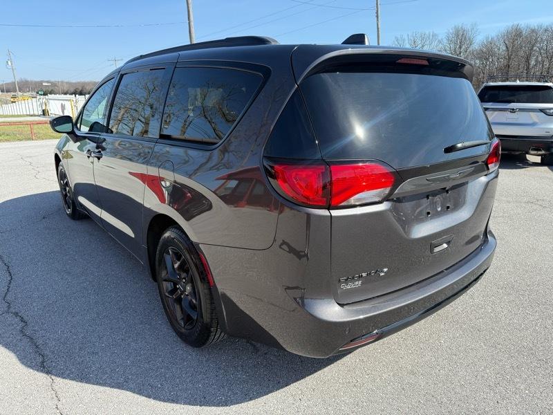 Chrysler Pacifica Touring L Plus FWD 2020