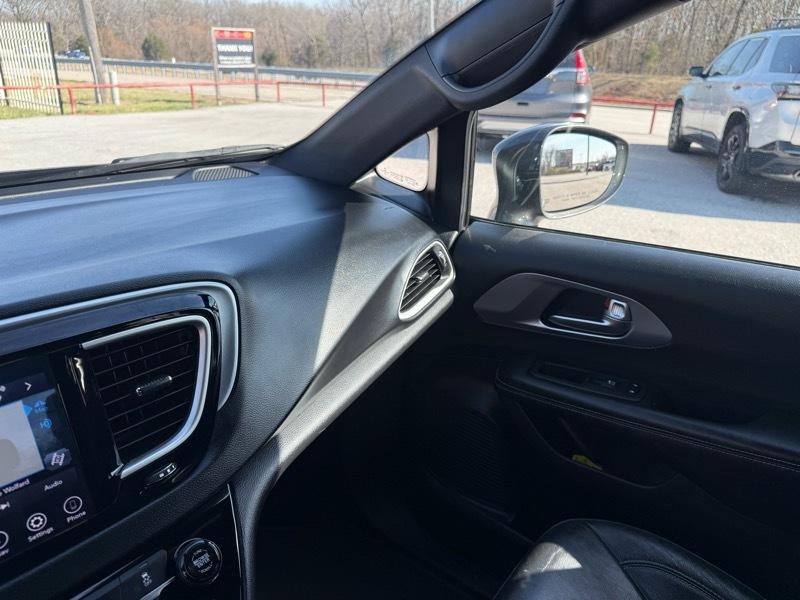 Chrysler Pacifica Touring L Plus FWD 2020