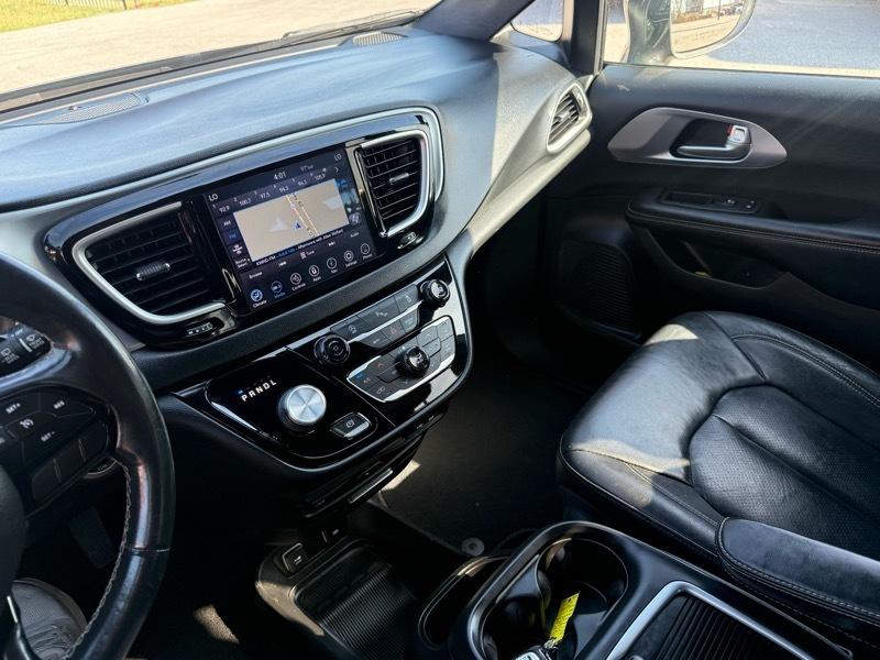 Chrysler Pacifica Touring L Plus FWD 2020