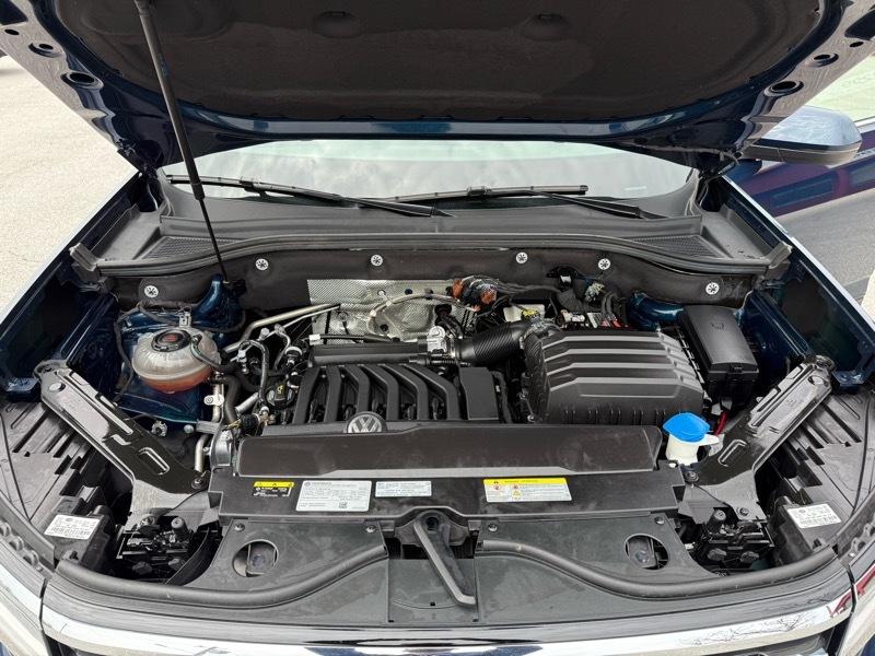 Volkswagen Atlas 3.6L V6 SE w/Technology FWD 2022
