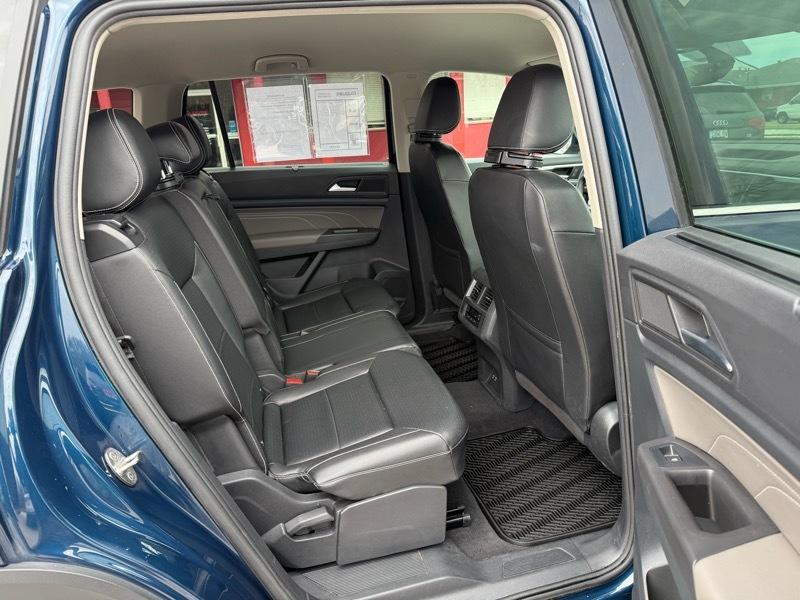 Volkswagen Atlas 3.6L V6 SE w/Technology FWD 2022