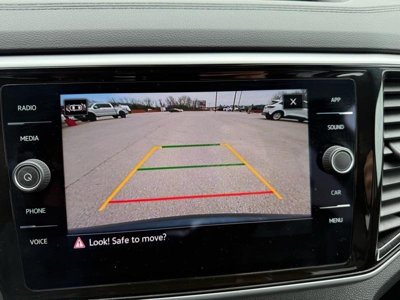 Volkswagen Atlas 3.6L V6 SE w/Technology FWD 2022