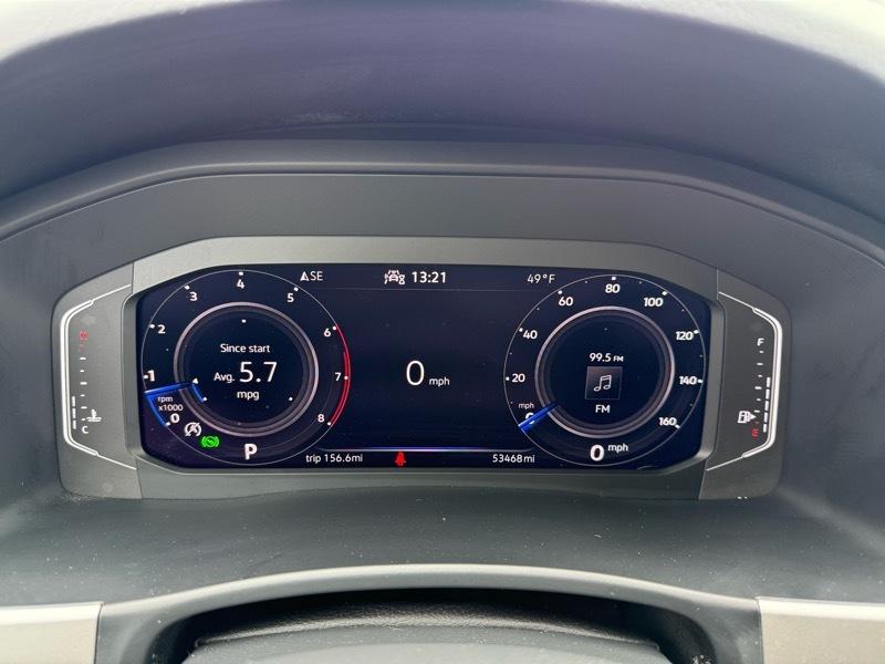 Volkswagen Atlas 3.6L V6 SE w/Technology FWD 2022