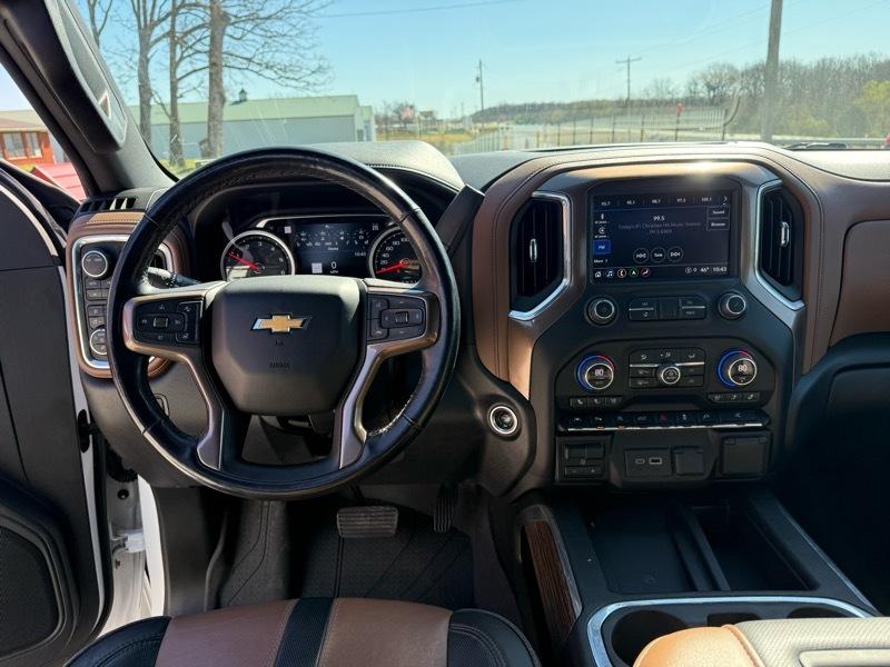 Chevrolet Silverado 1500 LTD 4WD Crew Cab 147" High Country 2022