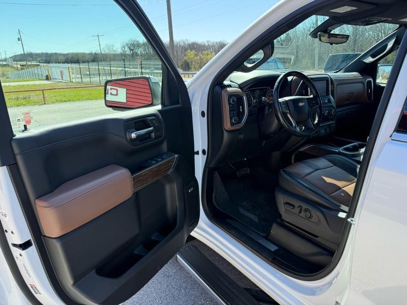 Chevrolet Silverado 1500 LTD 4WD Crew Cab 147" High Country 2022