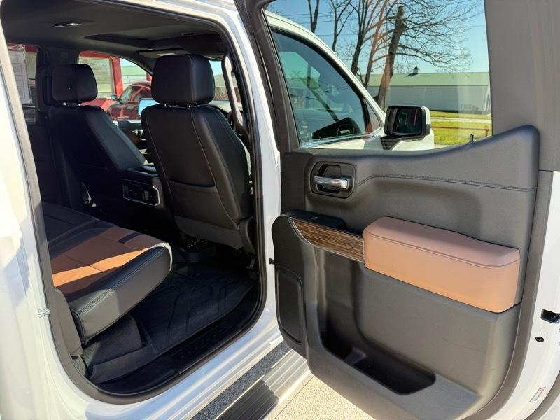 Chevrolet Silverado 1500 LTD 4WD Crew Cab 147" High Country 2022