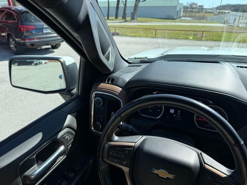 Chevrolet Silverado 1500 LTD 4WD Crew Cab 147" High Country 2022