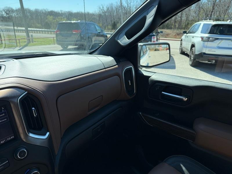 Chevrolet Silverado 1500 LTD 4WD Crew Cab 147" High Country 2022
