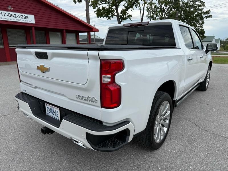 Chevrolet Silverado 1500 LTD 4WD Crew Cab 147" High Country 2022