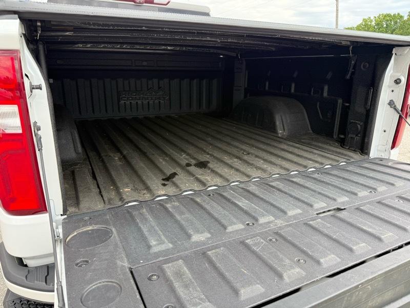 Chevrolet Silverado 1500 LTD 4WD Crew Cab 147" High Country 2022