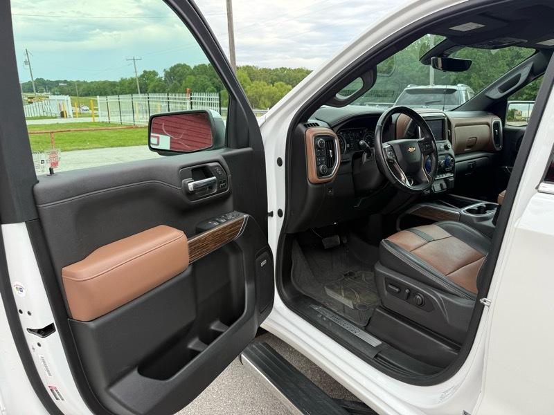 Chevrolet Silverado 1500 LTD 4WD Crew Cab 147" High Country 2022