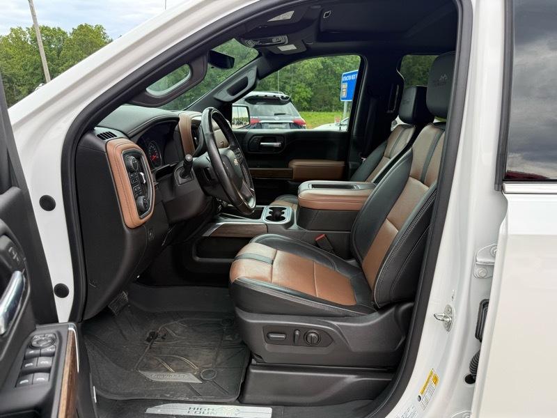 Chevrolet Silverado 1500 LTD 4WD Crew Cab 147" High Country 2022