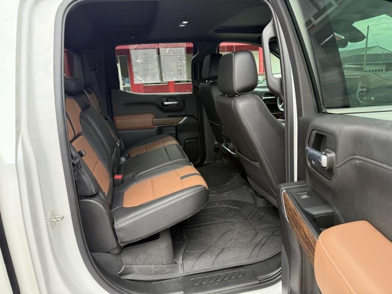 Chevrolet Silverado 1500 LTD 4WD Crew Cab 147" High Country 2022