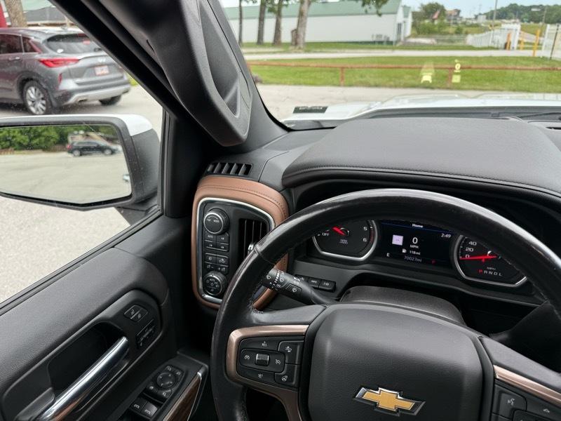 Chevrolet Silverado 1500 LTD 4WD Crew Cab 147" High Country 2022