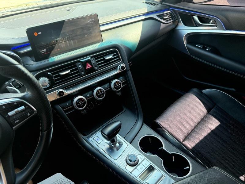 Genesis G70 3.3T RWD 2022