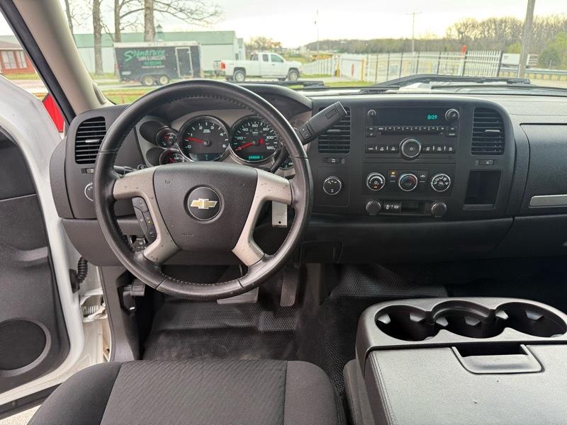 Chevrolet Silverado 2500HD 4WD Crew Cab 167.7" LT 2014