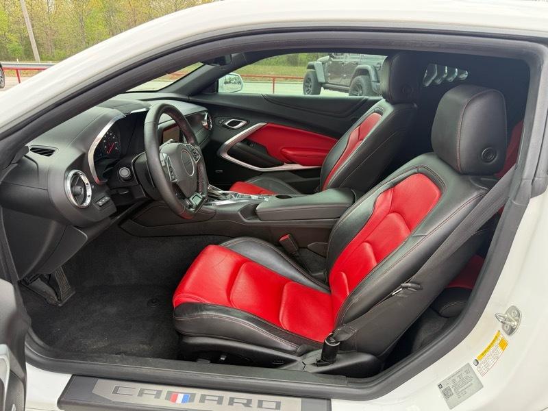 Chevrolet Camaro 2dr Cpe 3LT 2019