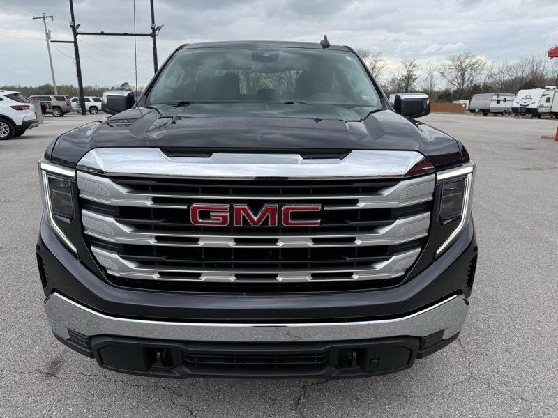 GMC Sierra 1500 4WD Crew Cab 147" SLE 2022