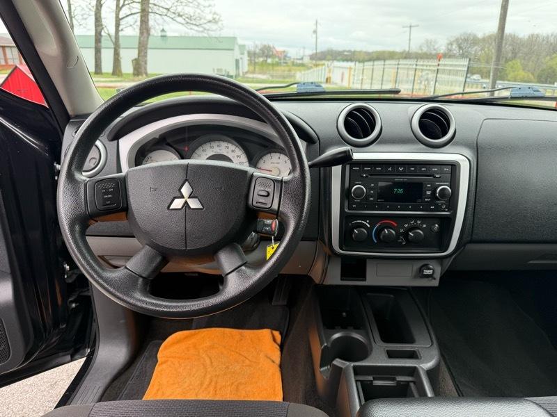 Mitsubishi Raider 2WD Double Cab Auto LS 2008