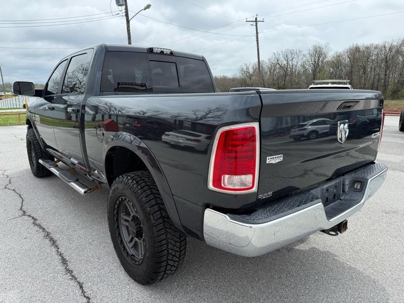 RAM 3500 Laramie 4x4 Crew Cab 6'4" Box 2017