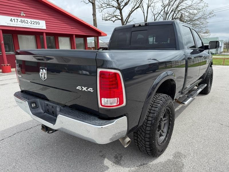 RAM 3500 Laramie 4x4 Crew Cab 6'4" Box 2017