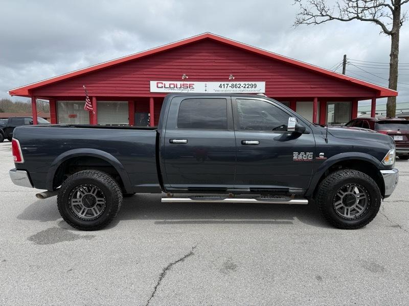 RAM 3500 Laramie 4x4 Crew Cab 6'4" Box 2017