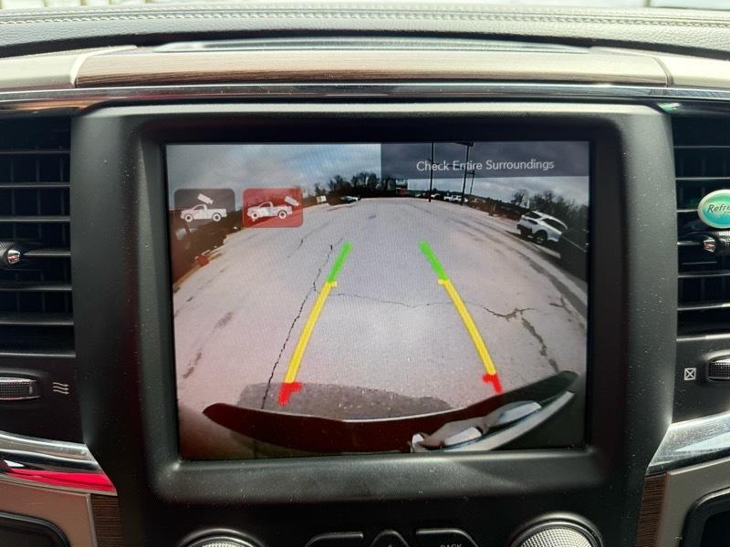 RAM 3500 Laramie 4x4 Crew Cab 6'4" Box 2017