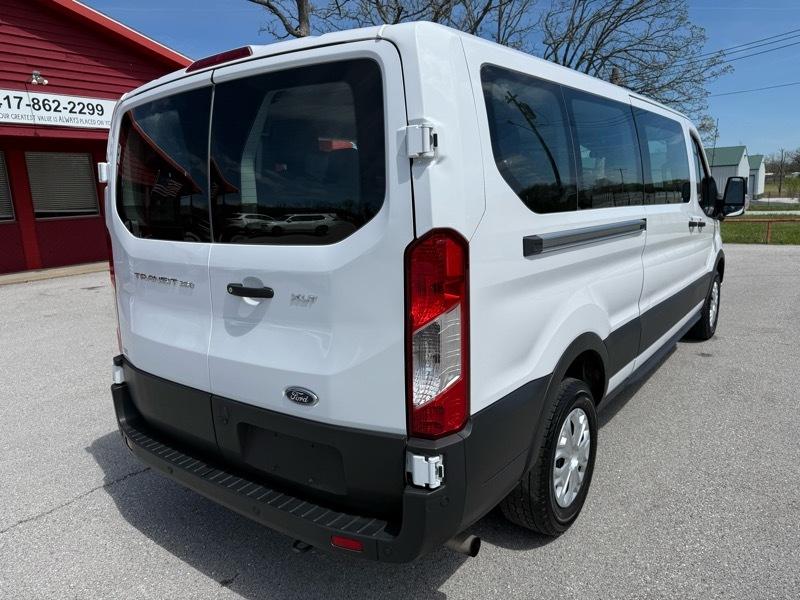Ford Transit Passenger Wagon T-350 148" Low Roof XLT RWD 2023