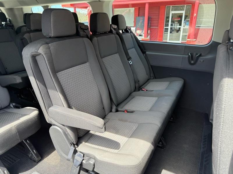Ford Transit Passenger Wagon T-350 148" Low Roof XLT RWD 2023