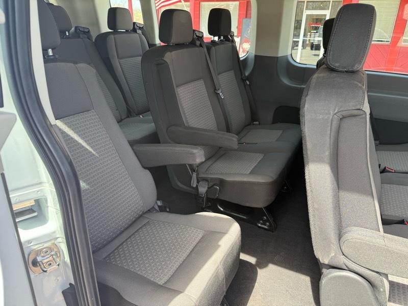 Ford Transit Passenger Wagon T-350 148" Low Roof XLT RWD 2023