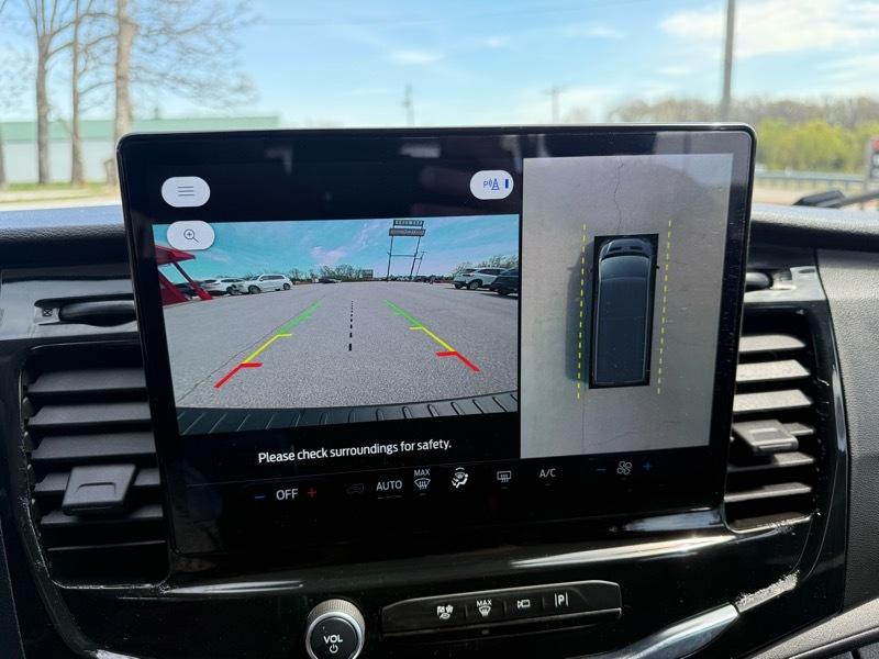 Ford Transit Passenger Wagon T-350 148" Low Roof XLT RWD 2023