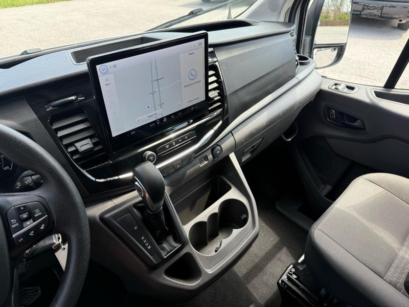 Ford Transit Passenger Wagon T-350 148" Low Roof XLT RWD 2023