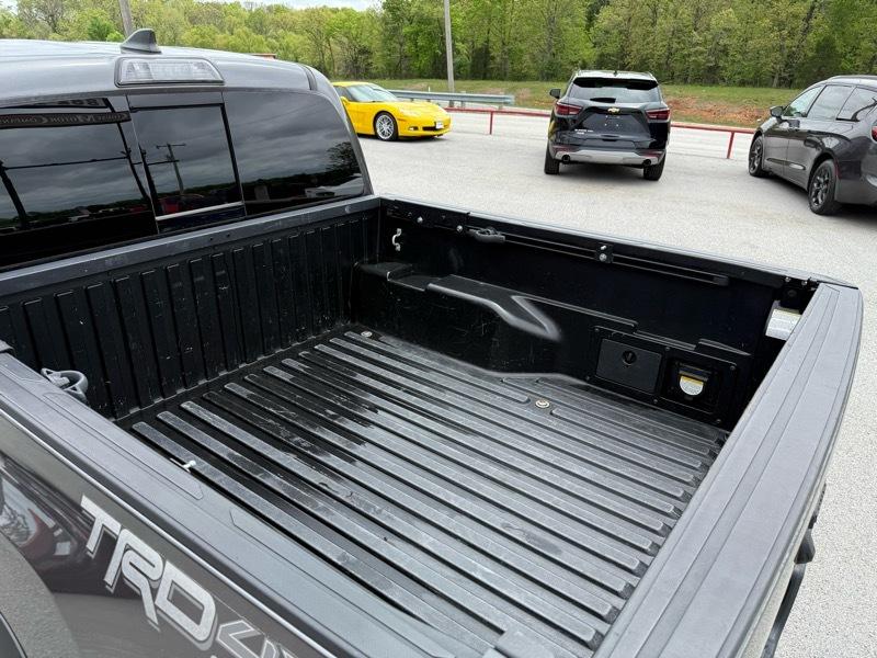 Toyota Tacoma 4WD TRD Off Road Double Cab 5' Bed V6 MT (Natl) 2019