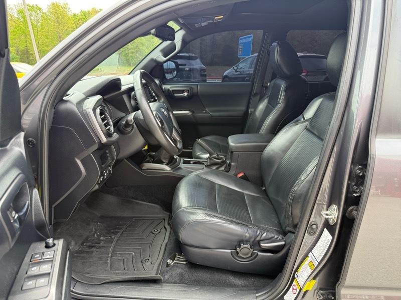 Toyota Tacoma 4WD TRD Off Road Double Cab 5' Bed V6 MT (Natl) 2019