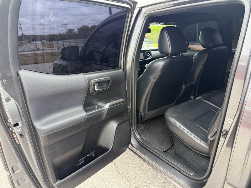 Toyota Tacoma 4WD TRD Off Road Double Cab 5' Bed V6 MT (Natl) 2019