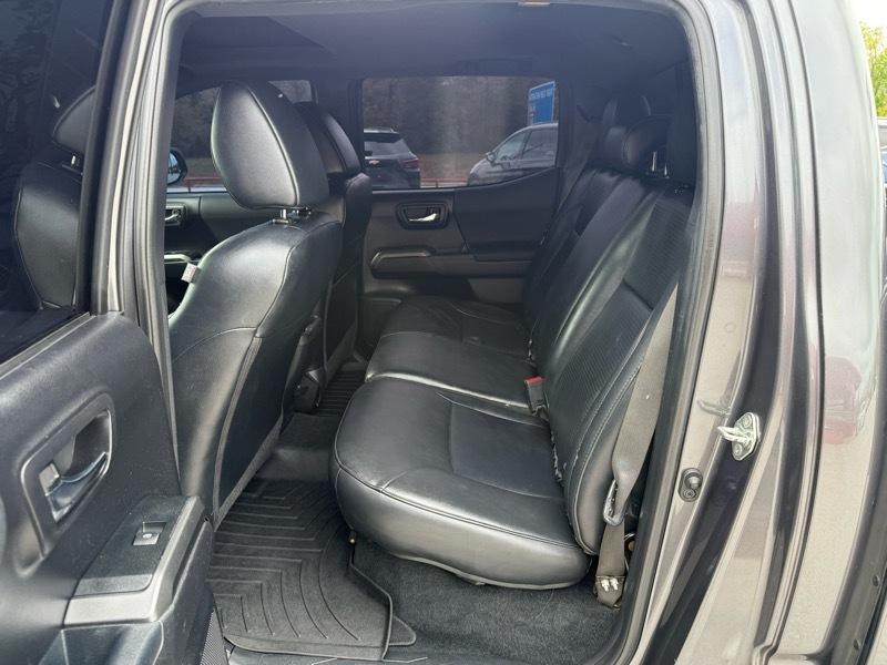 Toyota Tacoma 4WD TRD Off Road Double Cab 5' Bed V6 MT (Natl) 2019