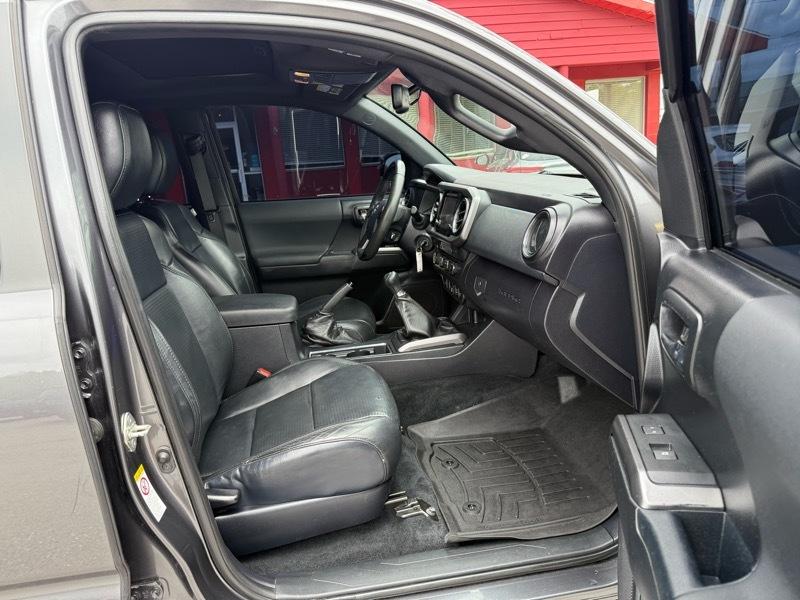 Toyota Tacoma 4WD TRD Off Road Double Cab 5' Bed V6 MT (Natl) 2019