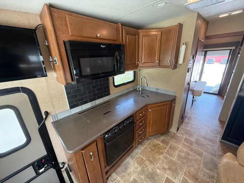 Ford Super Duty F-53 Motorhome Stripped Chassis 158" DRW 2015