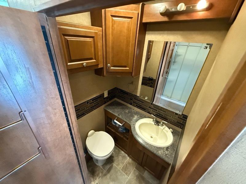 Ford Super Duty F-53 Motorhome Stripped Chassis 158" DRW 2015