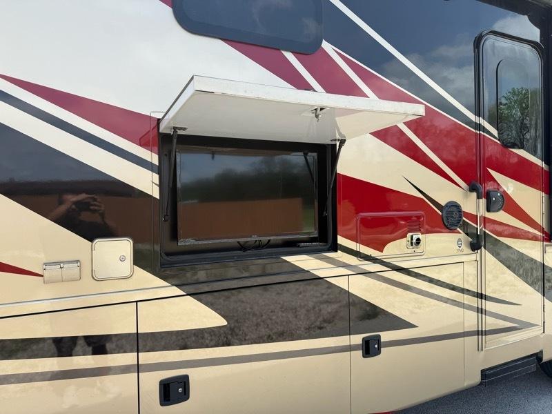 Ford Super Duty F-53 Motorhome Stripped Chassis 158" DRW 2015